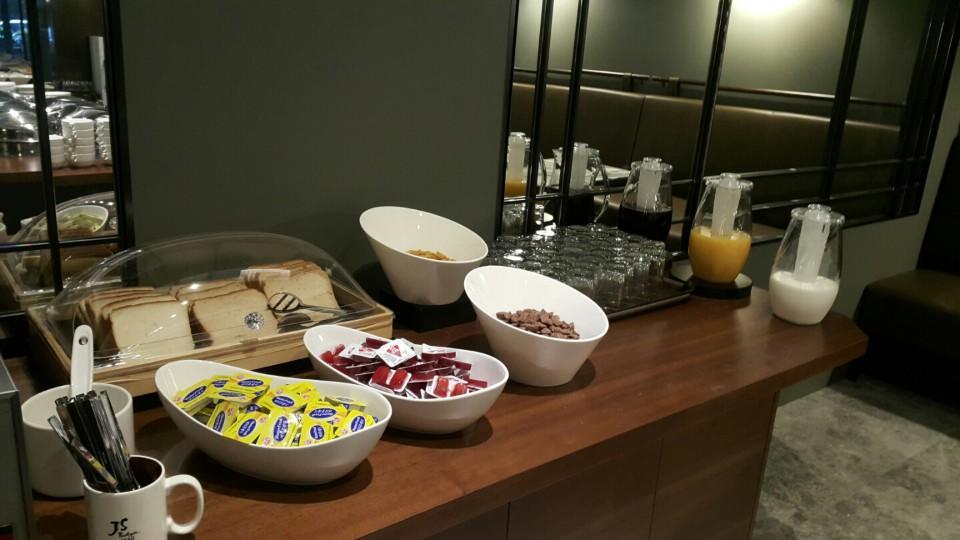Gwangmyeong Js Boutique Hotel Экстерьер фото